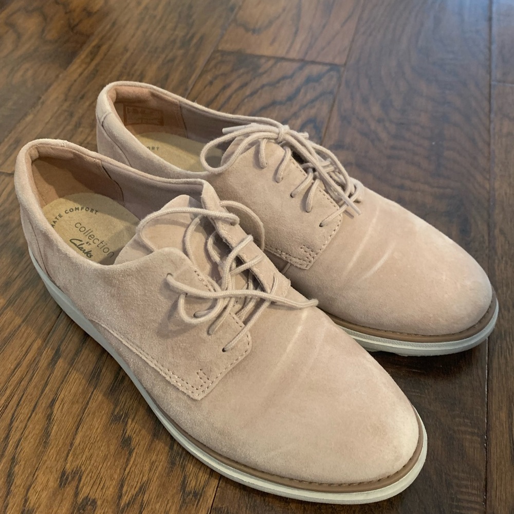 Clarks loafer